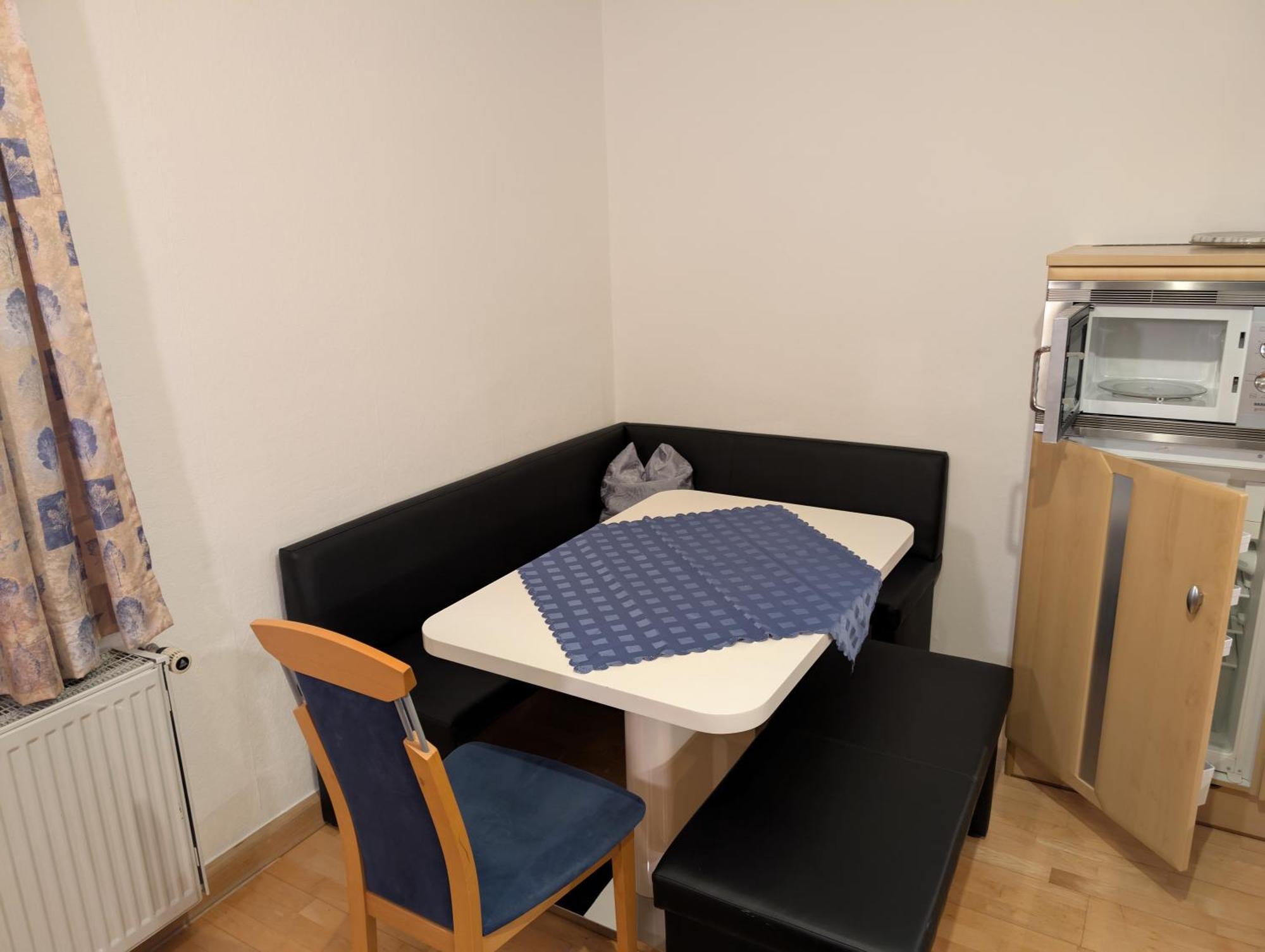 Hotel-Gasthof Zur Rose Weissenhorn Room photo